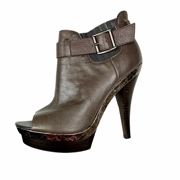 STEVE MADDEN | Peep Toe Bootie - Picture 2 of 5